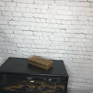 Gold tissue box